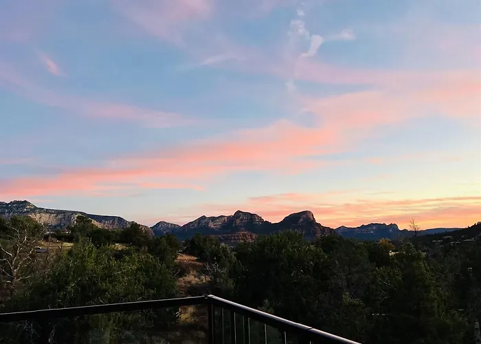 Holiday home Stargazer 5br Luxury Retreat Epic Red Rock Views Hot Tub *