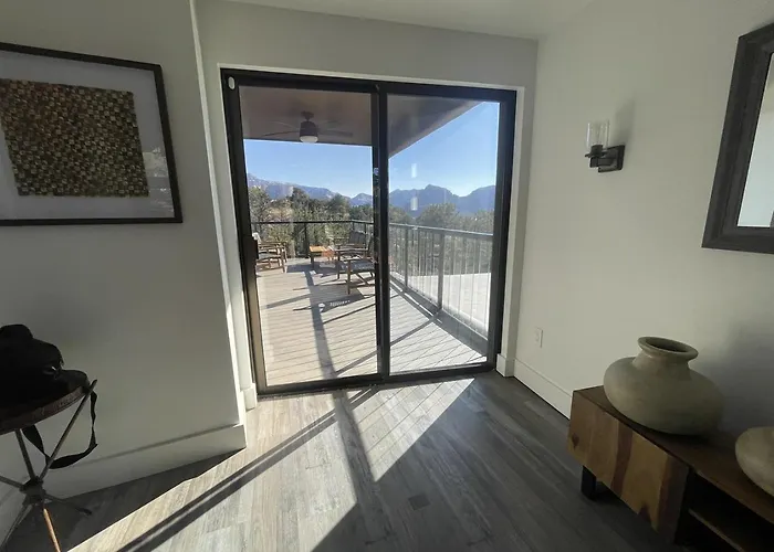 Stargazer 5br Luxury Retreat Epic Red Rock Views Hot Tub *